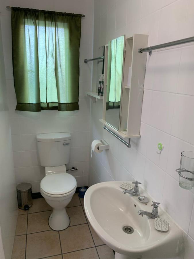 Plum Cottage Mbombela Екстериор снимка